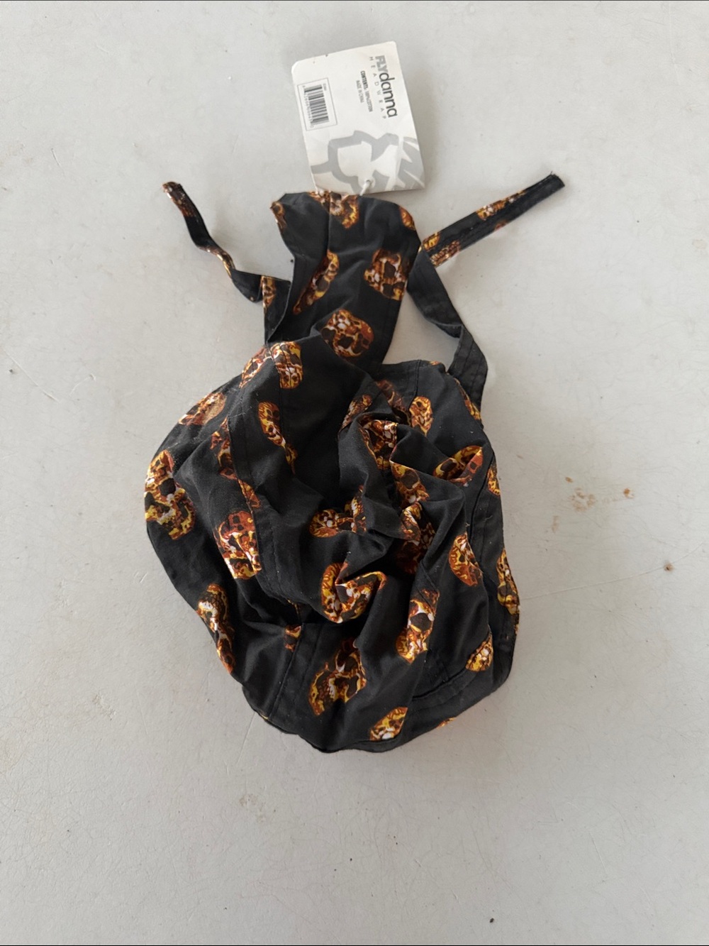 NWT Zan Headgear Black Headwrap with Skulls